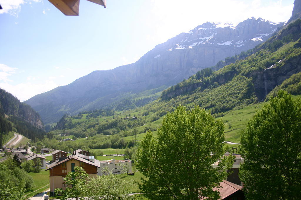 Alfa Appartements Superior Leukerbad Zimmer foto